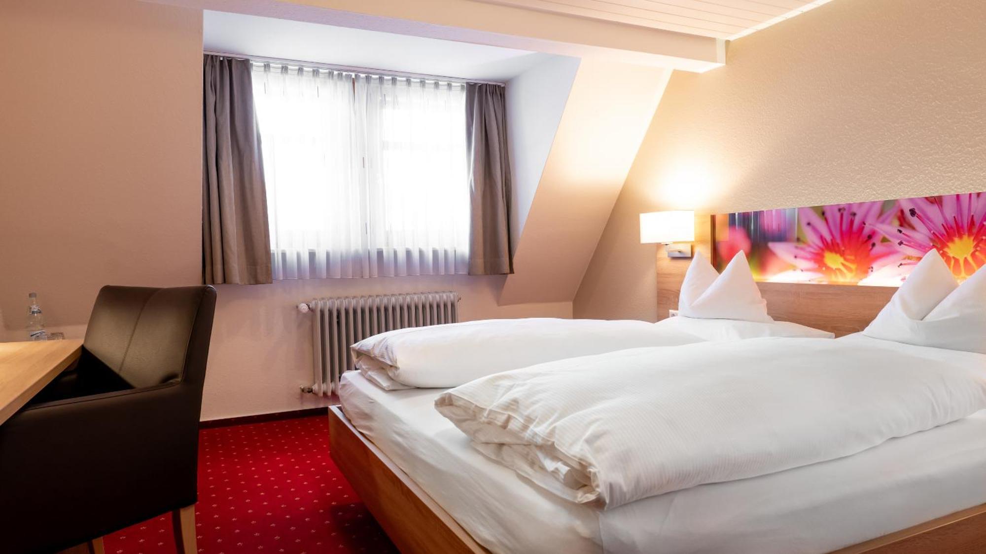 Hotel & Restaurant Post Laichingen Zewnętrze zdjęcie