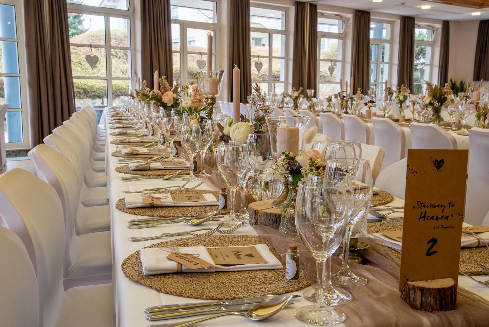 Hotel & Restaurant Post Laichingen Zewnętrze zdjęcie