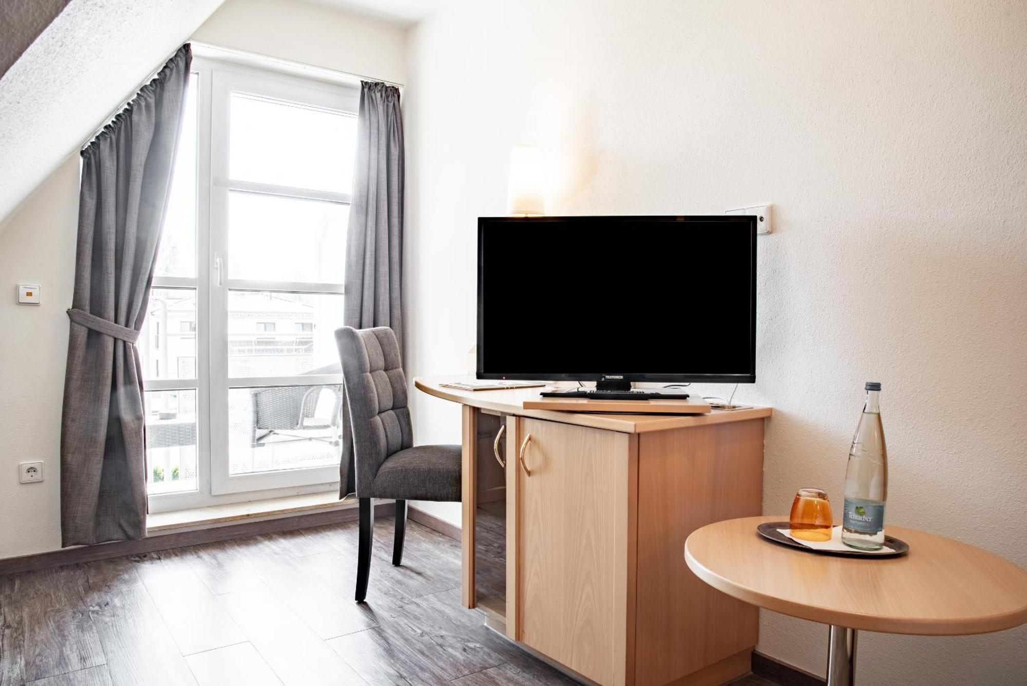 Hotel & Restaurant Post Laichingen Zewnętrze zdjęcie