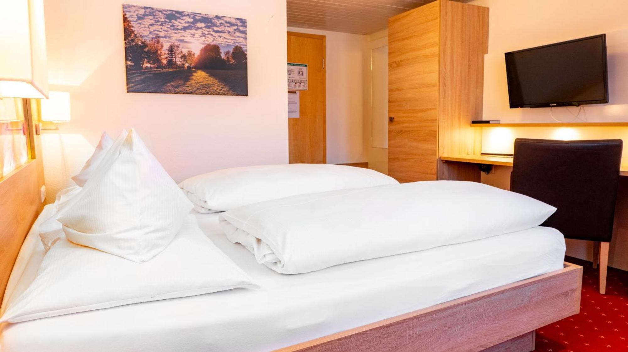 Hotel & Restaurant Post Laichingen Zewnętrze zdjęcie